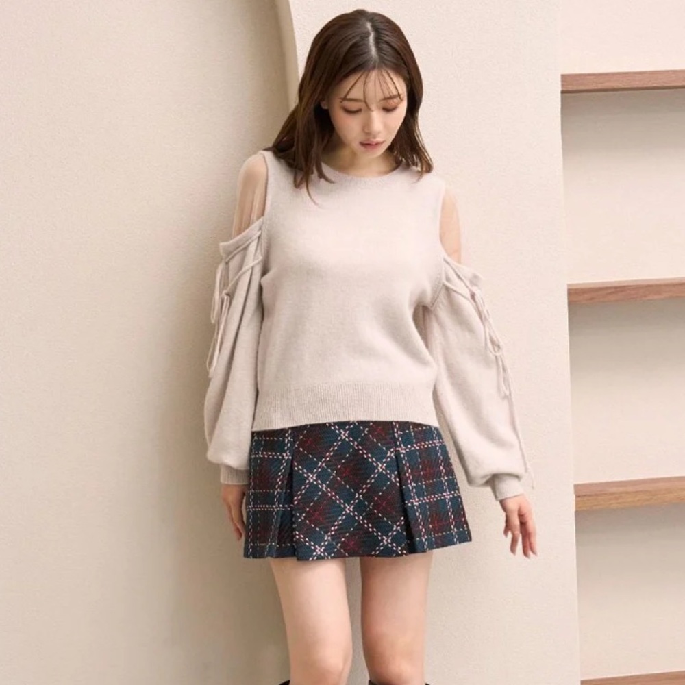 Snider See through shoulder knit pullover